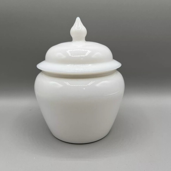 Vintage Avon Milk Glass Jar With Lid Floral Bird Ginger Jar #7 - Picture 2 of 5